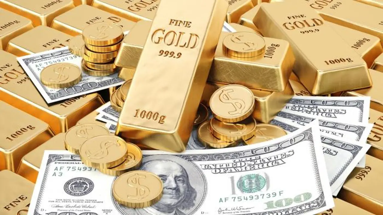 لماذا ترتفع أسعار المعدن الأصفر في الأسواق مع تراجع قيمة الدولار؟